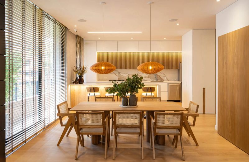 How to Choose Kitchen Lighting That Makes Food Shine