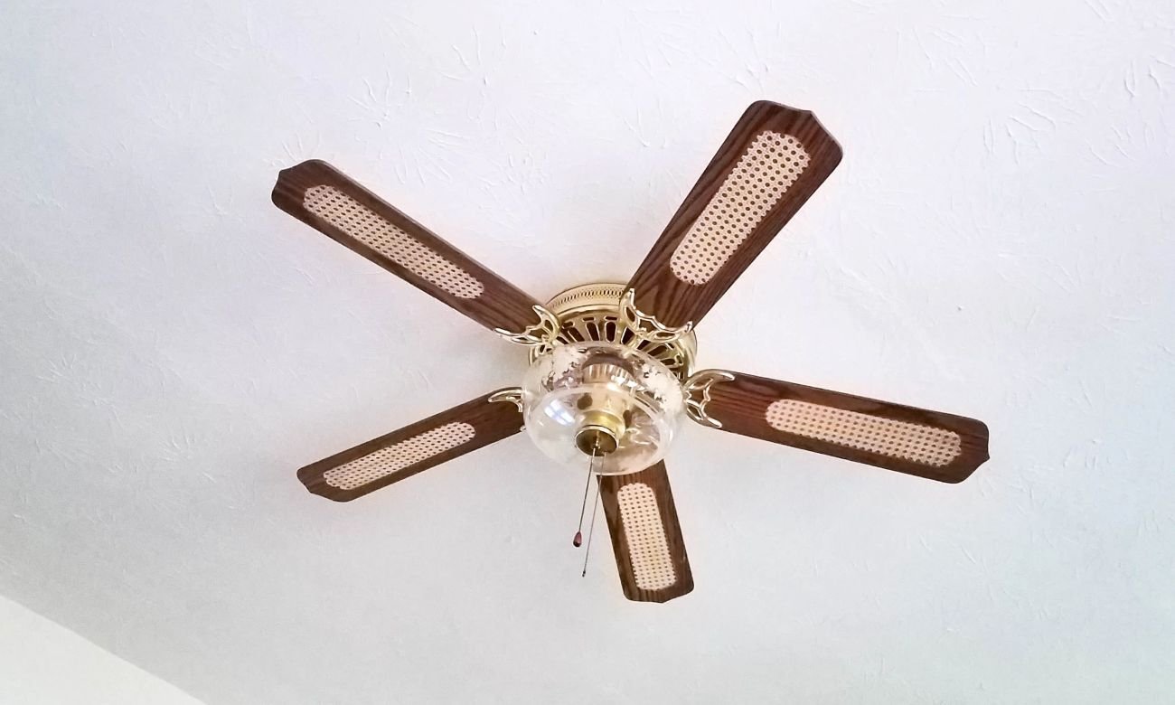 How to Make a Ceiling Fan Light Look Better: Creative Ideas from FlyAchilles - Flyachilles