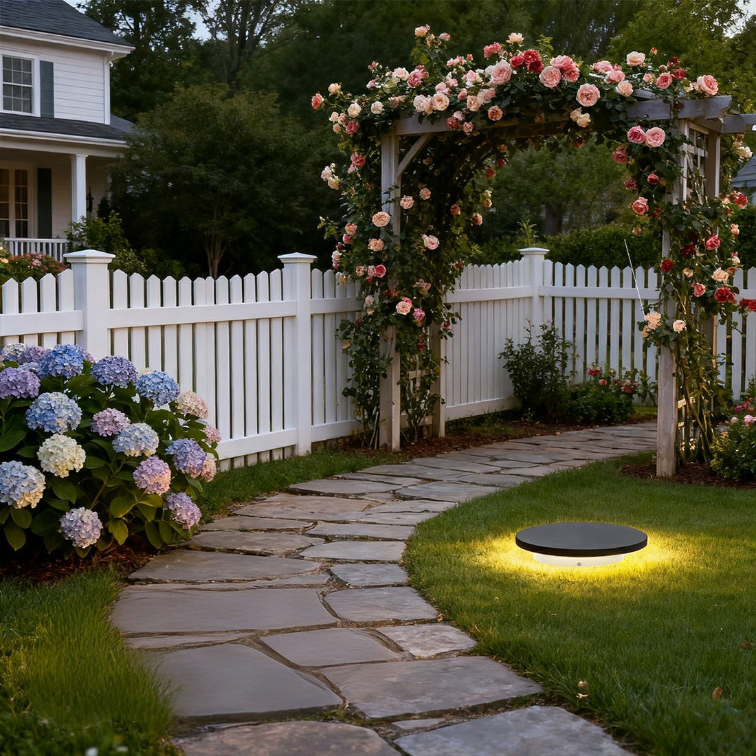 Waterproof Solar Outdoor Grass Light LED Ground Lights for Villa Garden