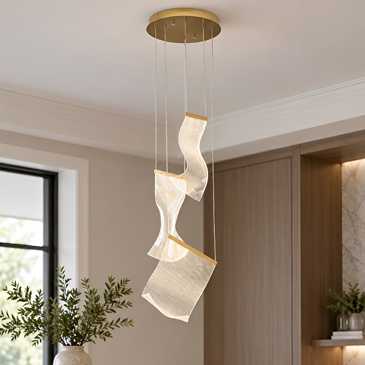 Modern Luxury Sculptural Ribbon LED Chandelier