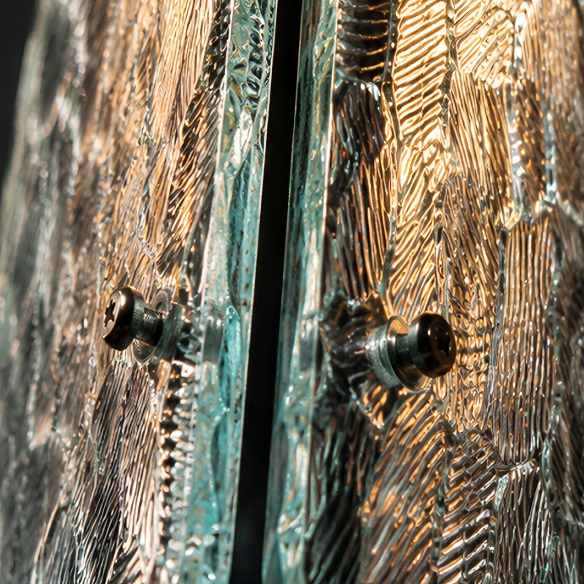 Waterproof Luxury Diamond Leaf Textured Glass Outdoor Wall Light