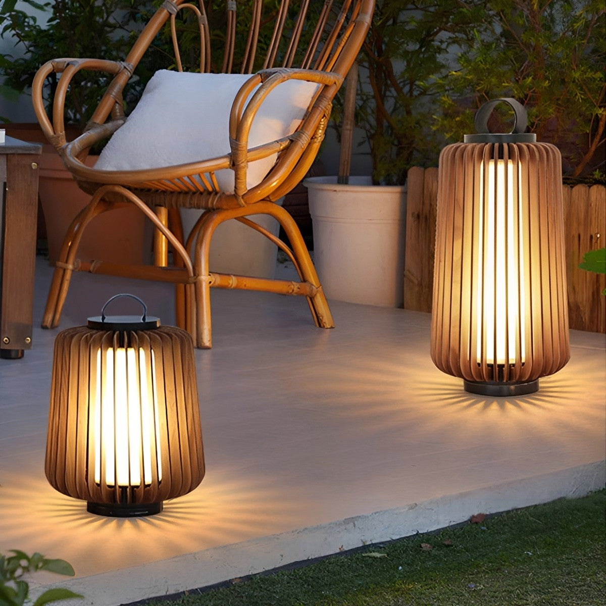 Waterproof Modern Ribbed Cylindrical LED Outdoor Floor Lamp Lantern