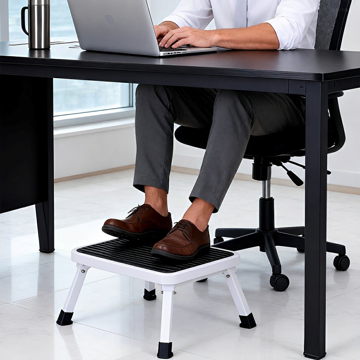 Heavy Duty Folding Step Stool – 330 lbs, Non-Slip, Safety Lock - Flyachilles