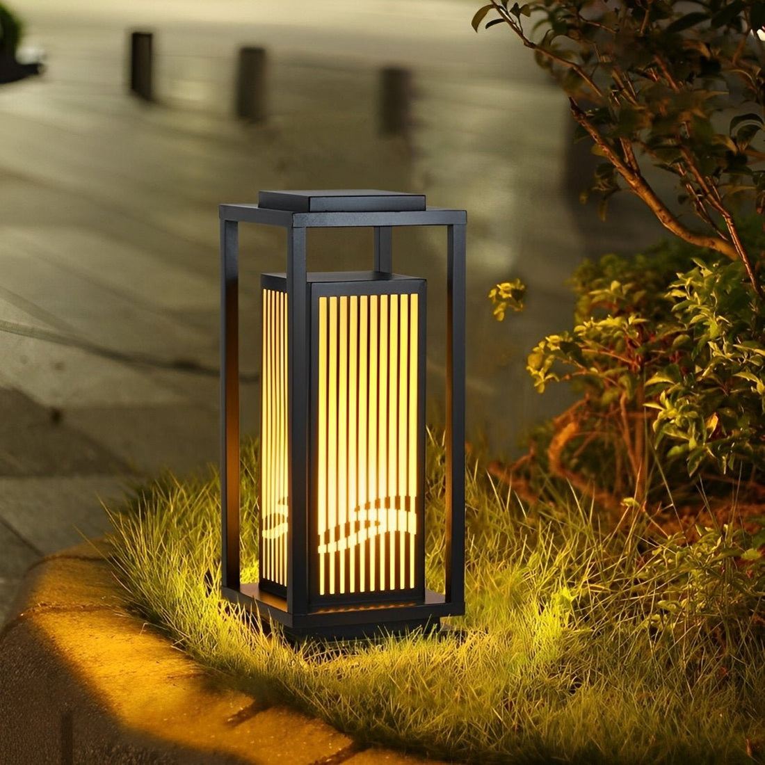 Minimalist Striped LED Black Modern Solar Post Cap Light - Flyachilles