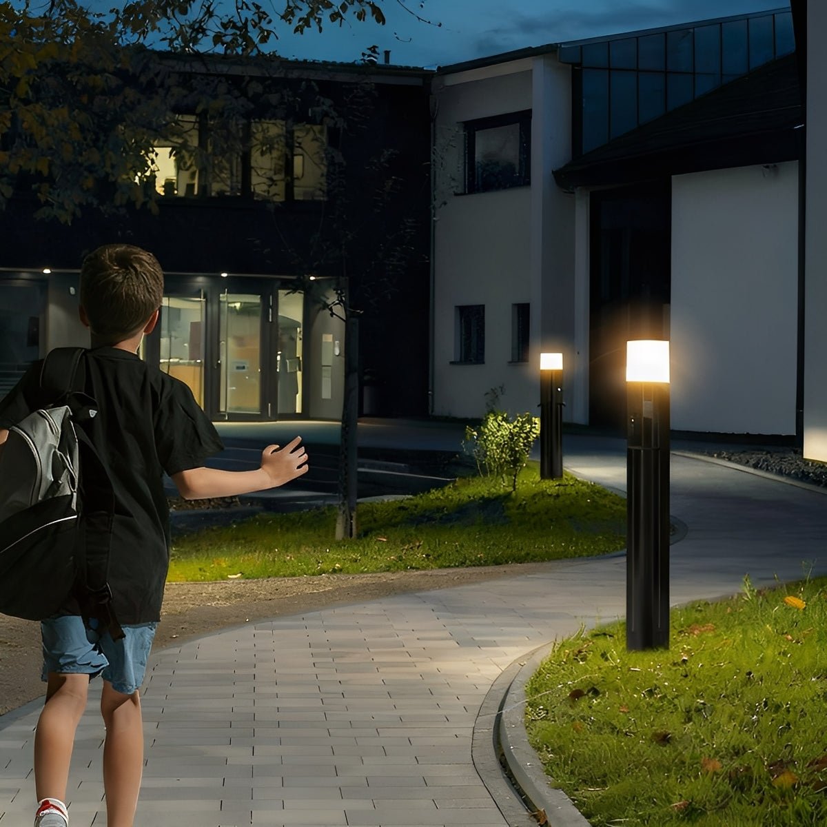Modern 3 - Sided Solar Triangle LED Outdoor Pathway Bollard Light - Flyachilles