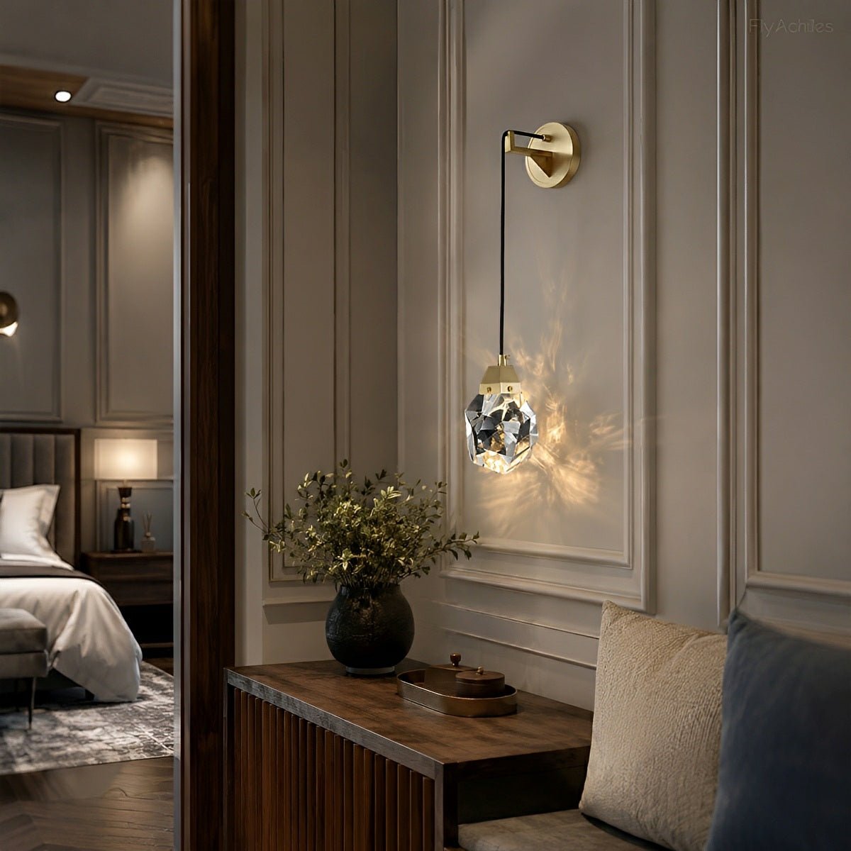 Modern Luxury Faceted Crystal Wall Sconce - Flyachilles