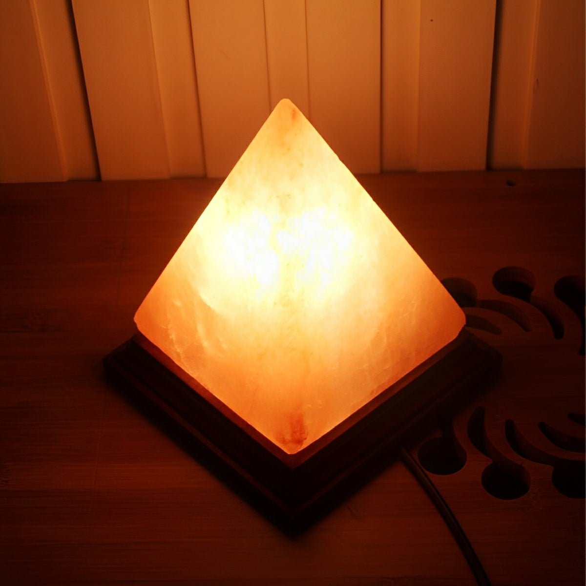 Modern Pyramid Crystal Salt LED Table Lamp - Flyachilles