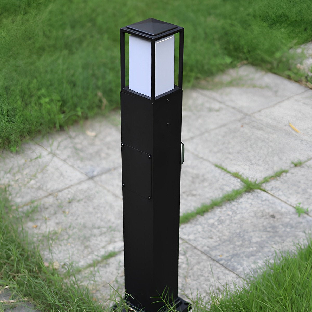 Modern Waterproof Outdoor LED Landscape Path Lights with Socket Charging Station - Flyachilles