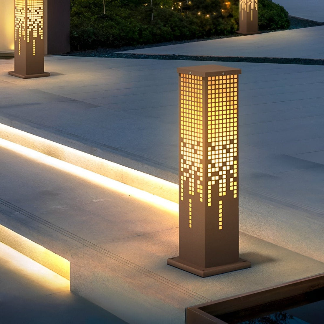 Pixel Outdoor Garden Lawn Light - Flyachilles