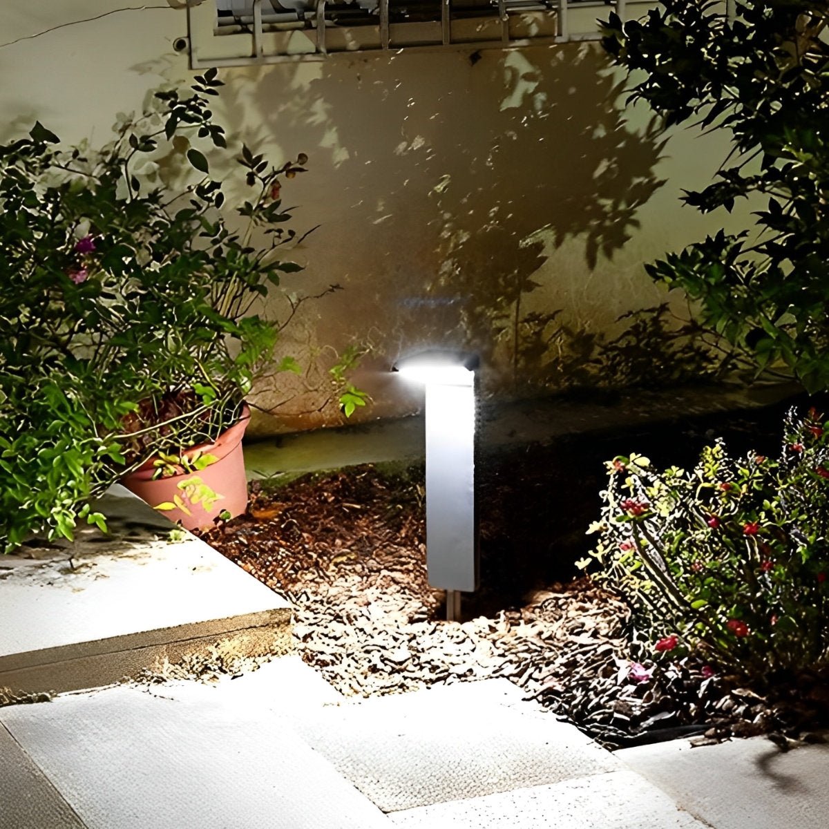 Smart Switch Minimalist Waterproof Stainless Steel Black Solar Pathway Lights - Flyachilles