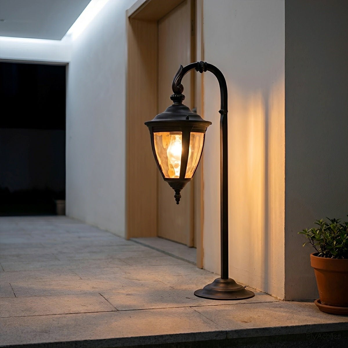 Vintage European Outdoor Path Light LED Lantern - Flyachilles