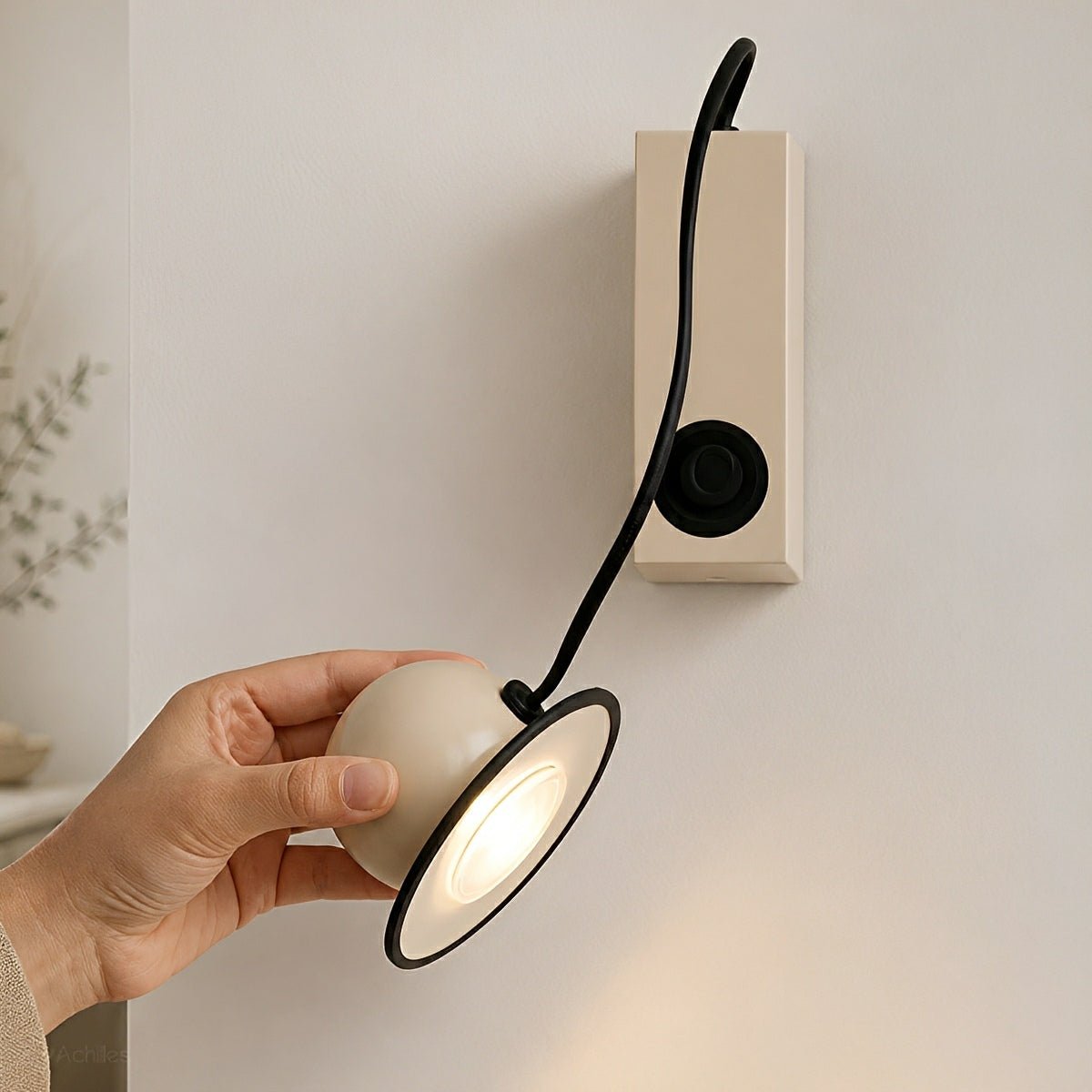 Vintage Minimalist Magnetic LED Wall Sconce - Flyachilles