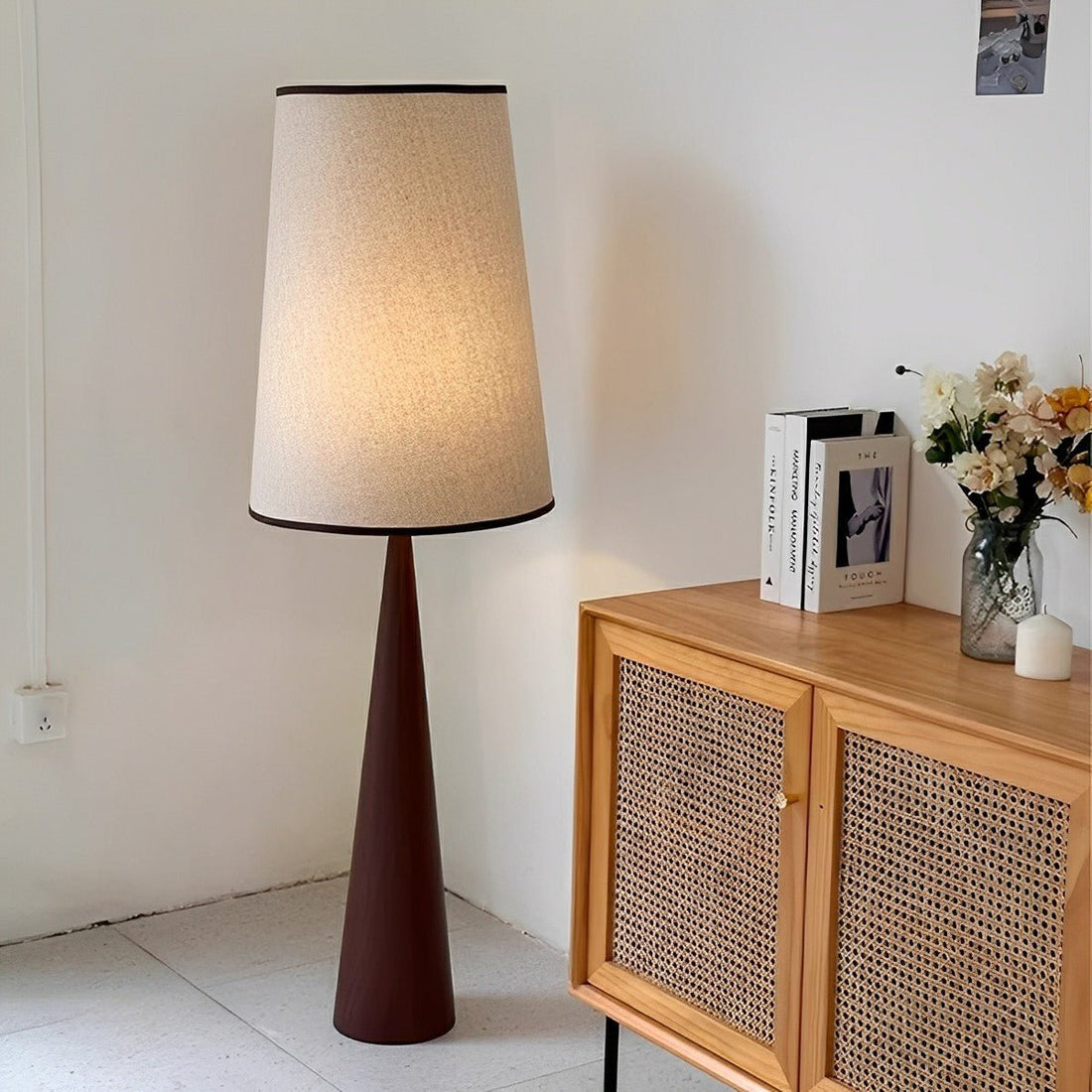 Vintage Wood Tapered LED Floor Lamp - Flyachilles