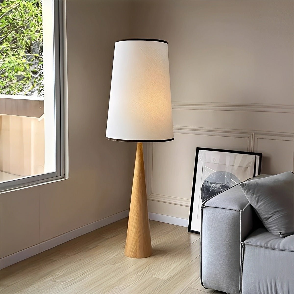 Vintage Wood Tapered LED Floor Lamp - Flyachilles