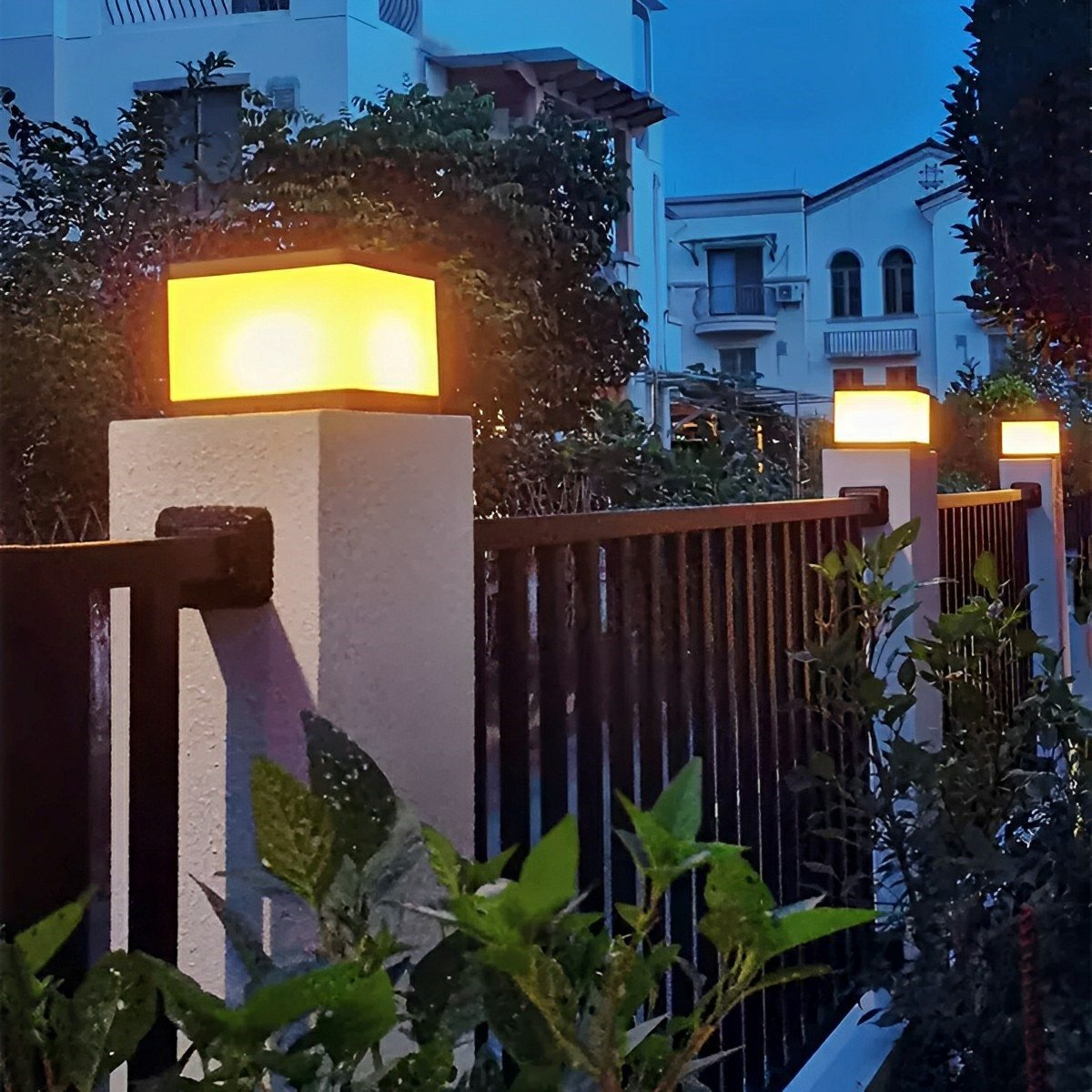 Waterproof Solar Modern Square LED Outdoor Post Lights - Flyachilles