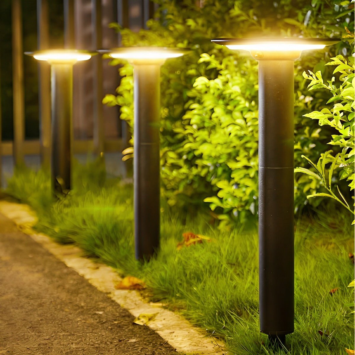 Waterproof Solar Round UFO Shaped LED Path Lights Outdoor Lawn Lights - Flyachilles